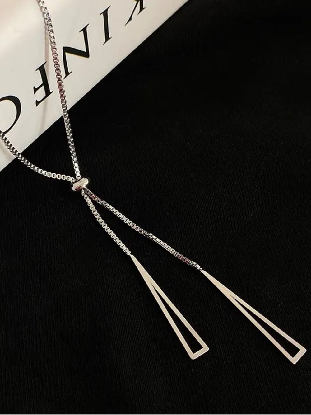3/$30 NWT Sliding Adjustable Lariat Necklace - Picture 3 of 3